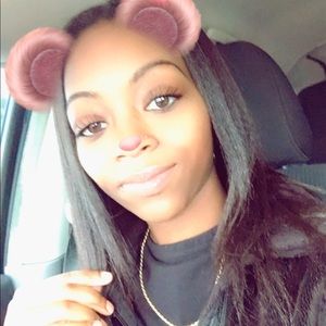 Meet your Posher, Devann